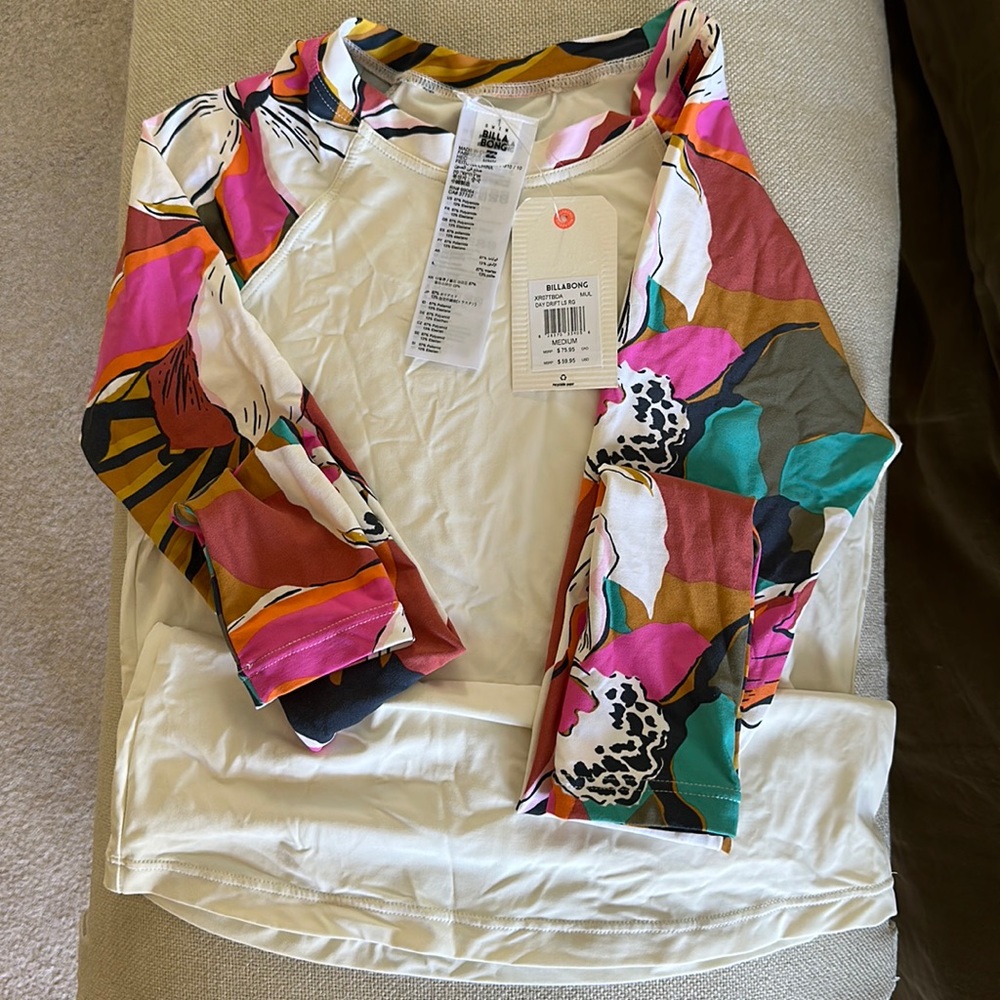 New with Tags! Billabong rash guard size M- SPF 50